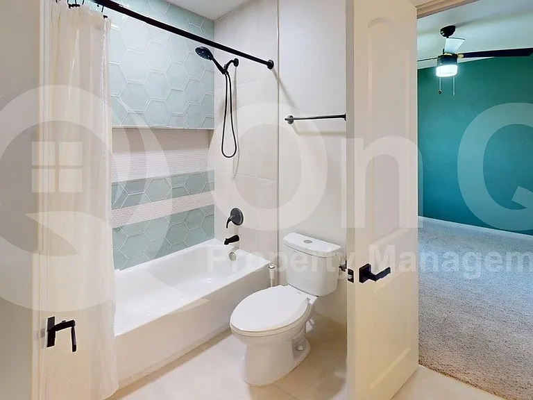 2517 Canterbury Ct — Photo 16