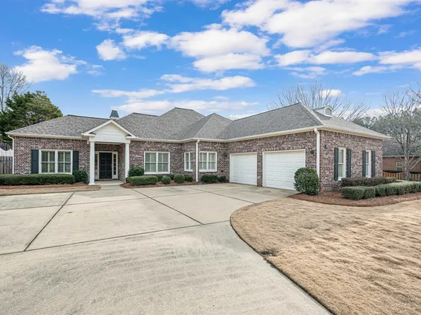 289 Strathdon Pl, Vestavia, AL 35242