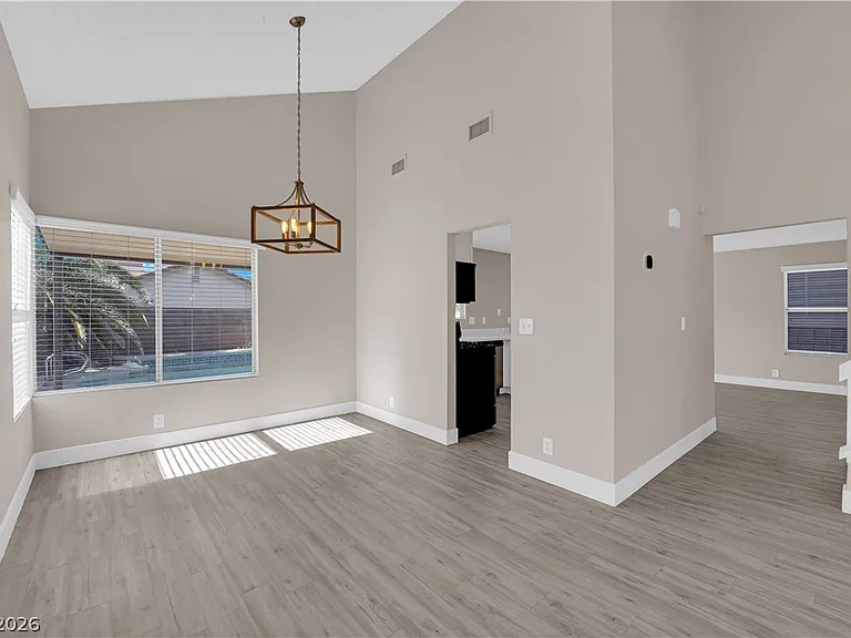 7727 Scoby Ct — Photo 17