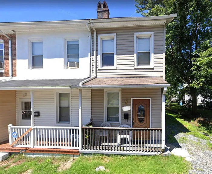 1900 August Ave — Photo 1