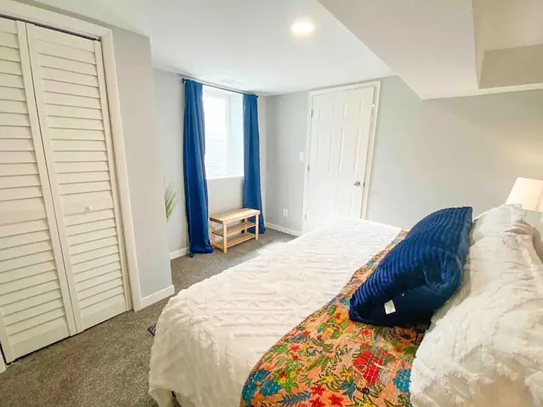 1300 Sumner St — Photo 12