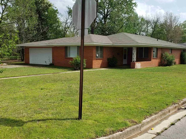 1620 W 23rd Ave, Pine Bluff, AR 71603