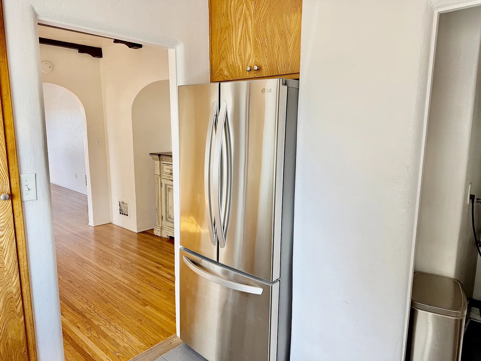 2 bed, 975 sqft, $3,250 — Photo 2