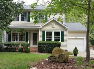 124 Benedum Pl, Cary, NC 27518