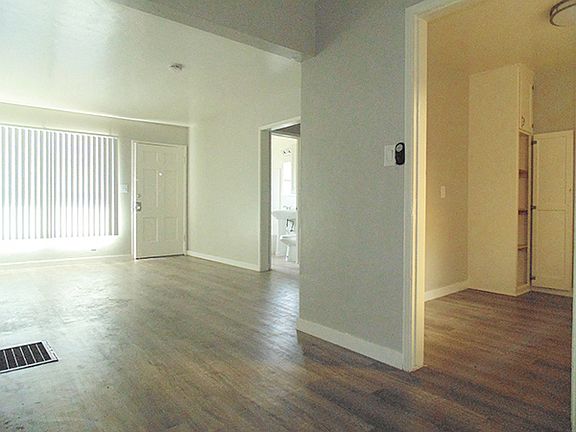 3rd image of 2070 Magnolia Ave #2080-04