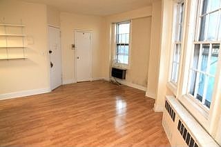5th image of 1 Station Sq APT 405