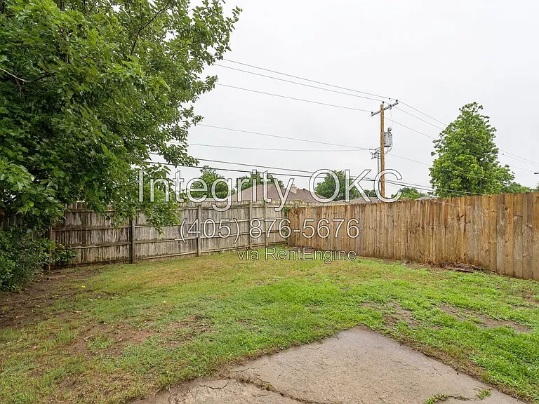 8514 Candlewood Dr — Photo 3