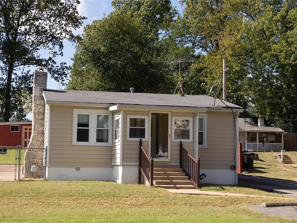 1st image of 10155 Bon Oak Dr