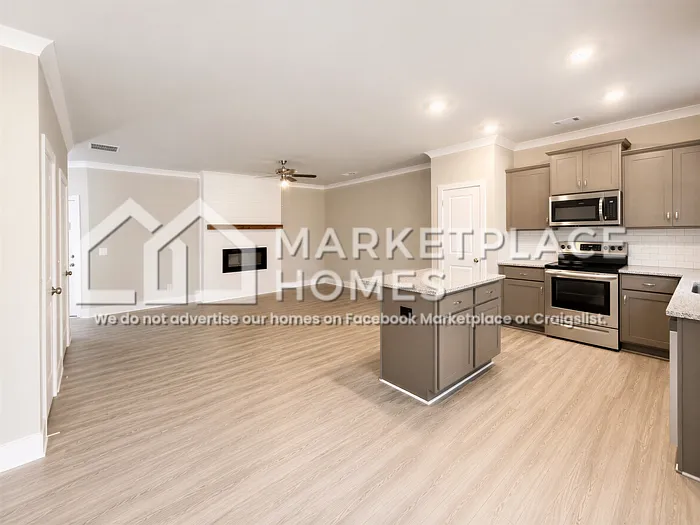 3 bed, 2.5 bath, 1807 sqft, $1,975 — Photo 4