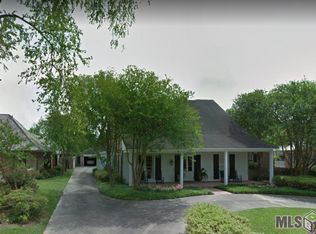 9 Oak Aly, Baton Rouge, LA 70806
