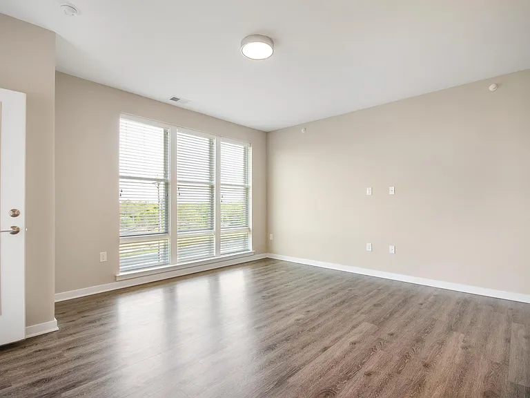 2100 Haddonfield Rd — Photo 34