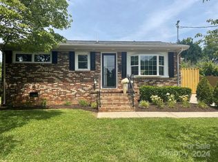 208 E Catawba Dr, Mount Holly, NC