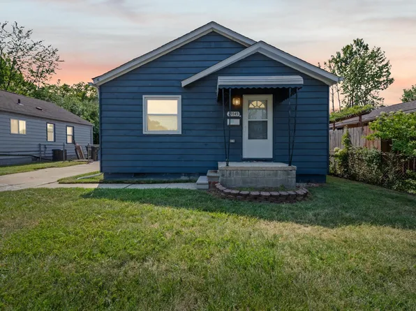 25545 Packard St, Roseville, MI 48066