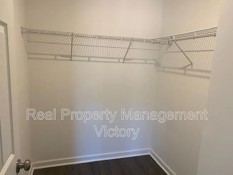 122 Marina Dr — Photo 11