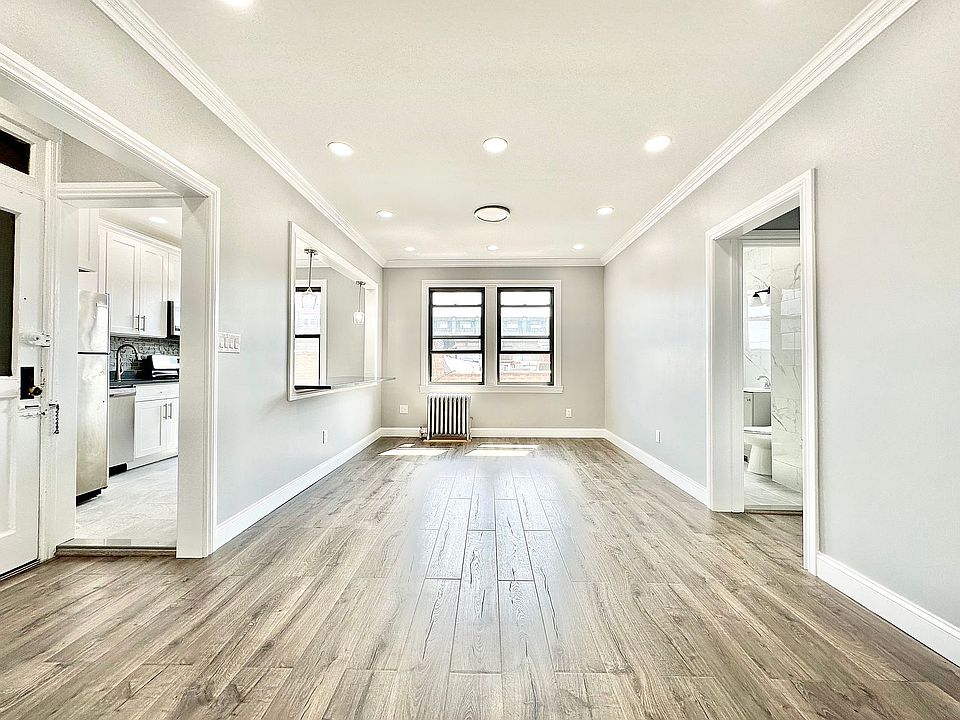 1st image of 43-40 41st St #2R