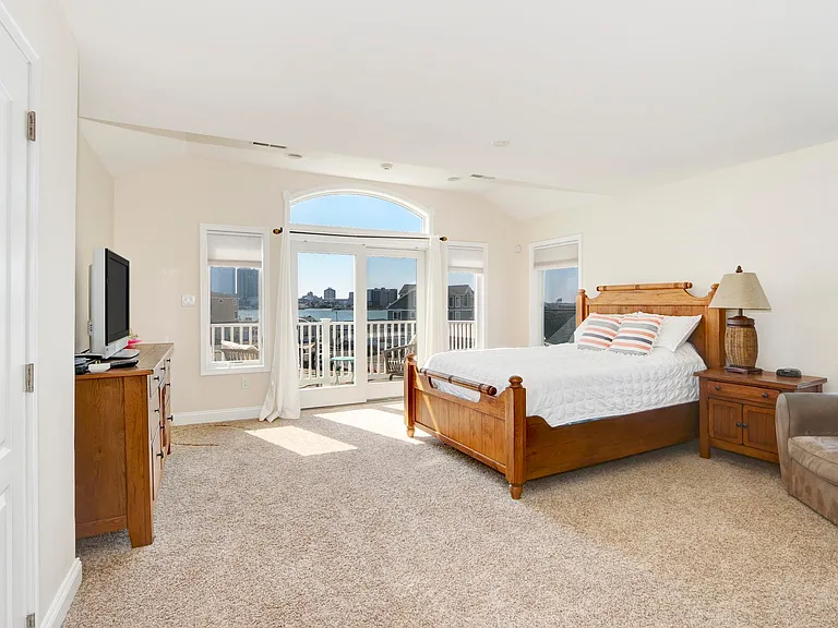 5219 Sea Spray Rd — Photo 27