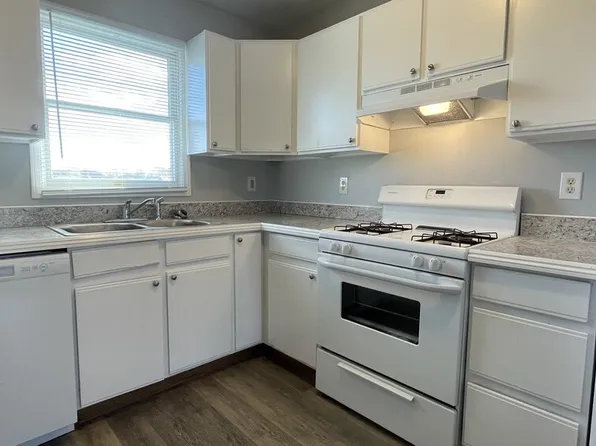 324 Stone Dr APT A, Goshen, IN 46528