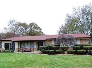 1216 Carswell Ave, Elk Grove Village, IL 60007