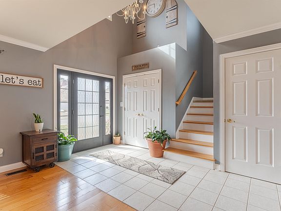 5th image of 2646 Winfield Dr