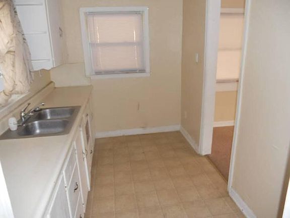 3rd image of 1820 E 77th St