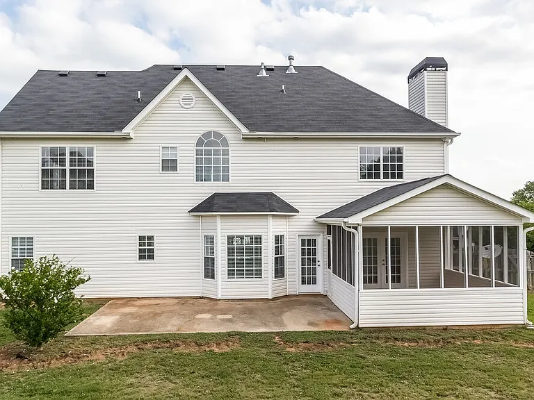 370 Whitney Ln — Photo 15