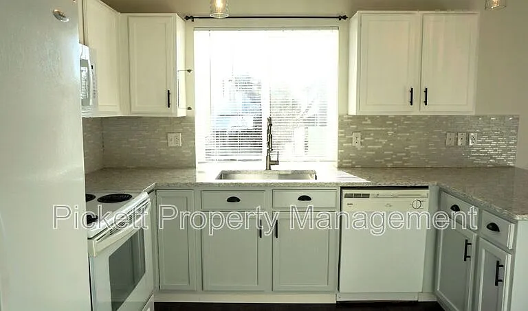 4855 Bowwood Cir NE — Photo 12