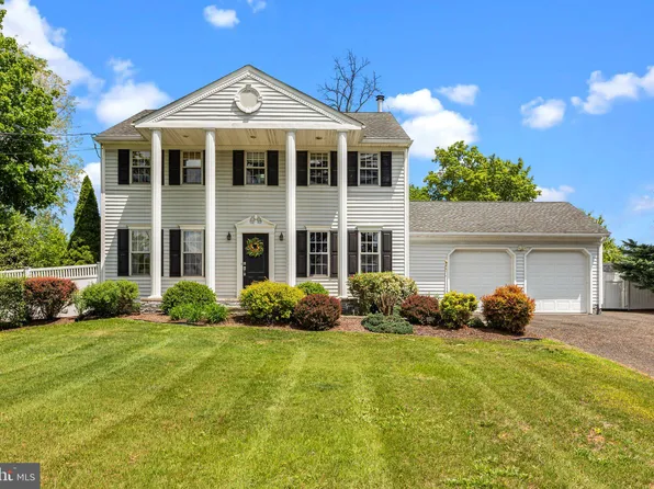 359 Cedar Ave, Langhorne, PA 19047