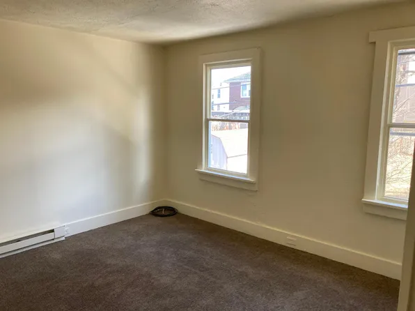 148 S Fulton Ct, Hazleton, PA 18201