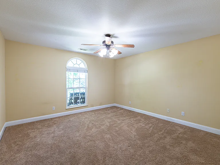 3029 Champions Dr — Photo 24