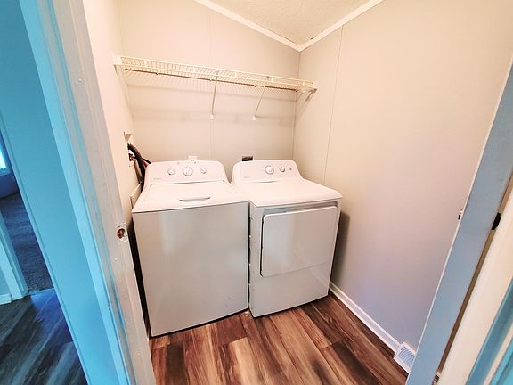 4th image of 7010 Bayview Dr #909