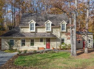 36 Forest Dr, Palmyra, VA 22963
