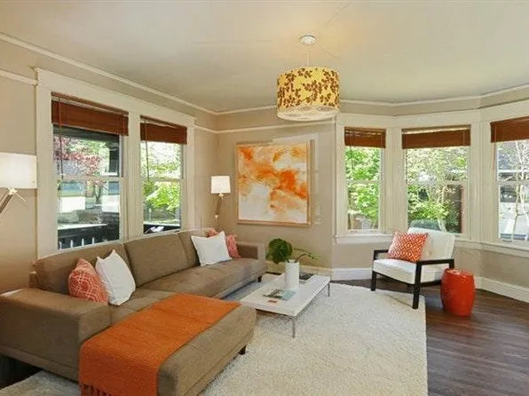 910 E Miller St, Seattle, WA 98102