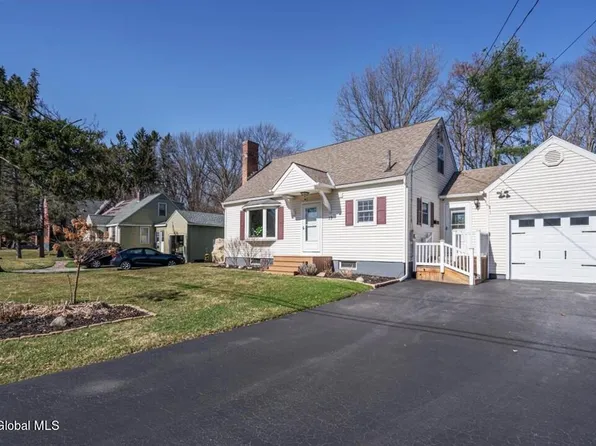 19 Fredericks Road, Glenville, NY 12302