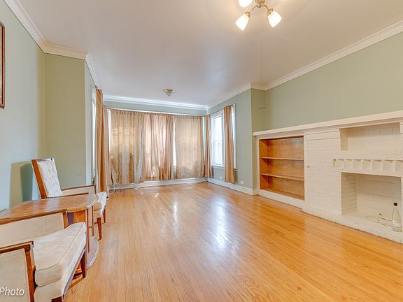 3rd image of 1148 N Mayfield Ave #1