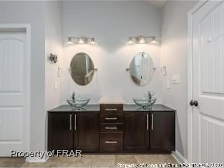 175 Windbrook Ct — Photo 25