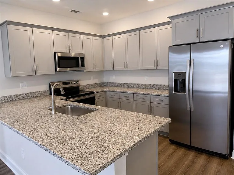 153 Towne Villas Dr #17 — Photo 5