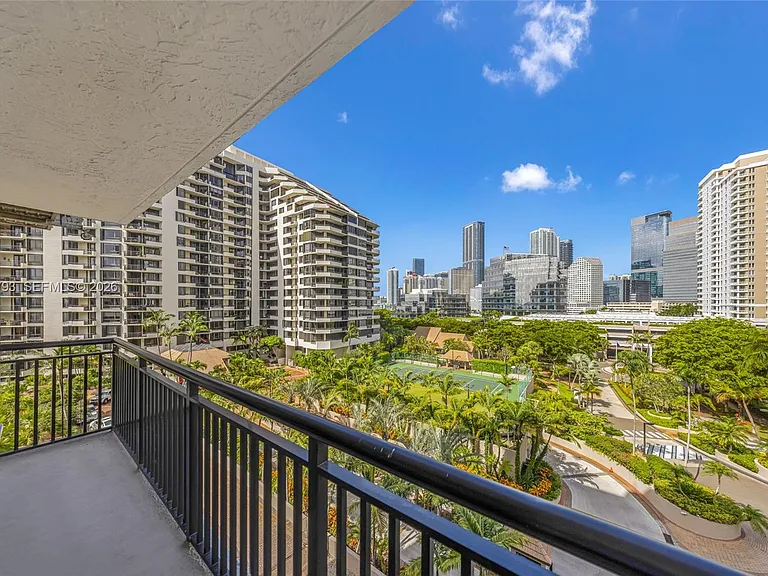 540 Brickell Key Dr #809 — Photo 11