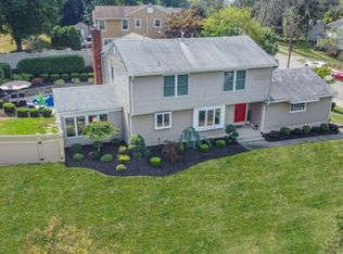 85 Ashburn Rd, Wayne, NJ 07470
