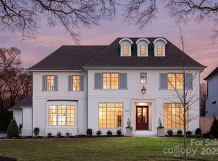 2443 Danbury St, Charlotte, NC 28211