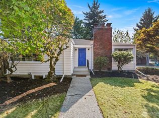 1911 NE 107th St, Seattle, WA