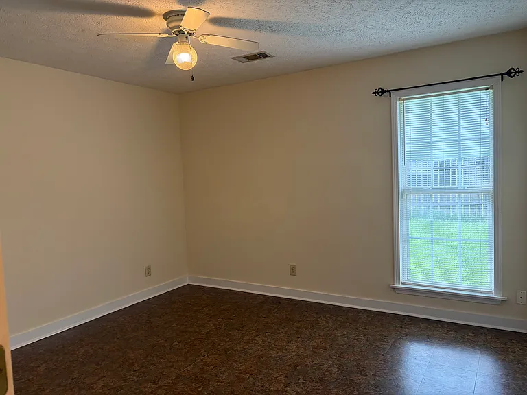 31 Cottage Ln — Photo 10