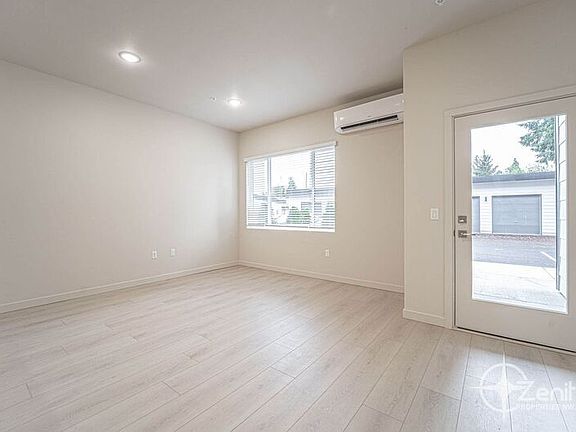 3rd image of 6204 NE Hazel Dell Ave #B15