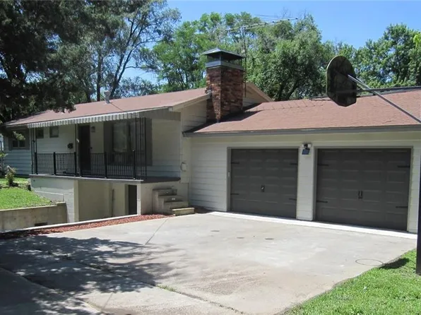 1821 Scott St, Saint Joseph, MO 64503