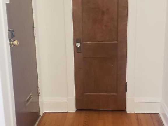 3rd image of 2015 W Lunt Ave APT 1