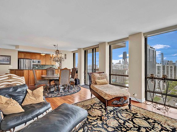 3rd image of 1660 N Lasalle St #2702
