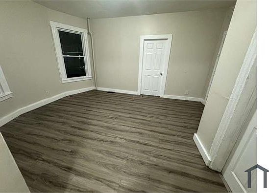 3rd image of 93 N 15th St APT 1