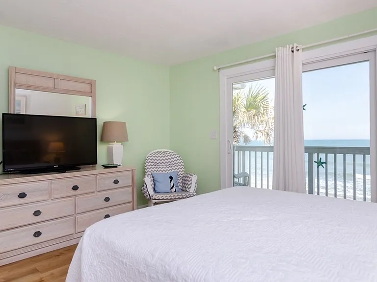 2102B Surfrider Ct — Photo 18