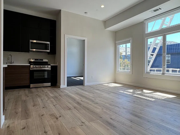 3490 20th St #2B — Photo 3