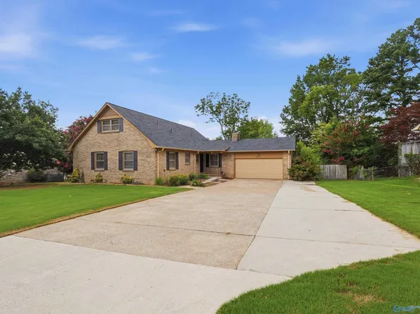 8119 Hillside Ln SE, Huntsville, AL 35802