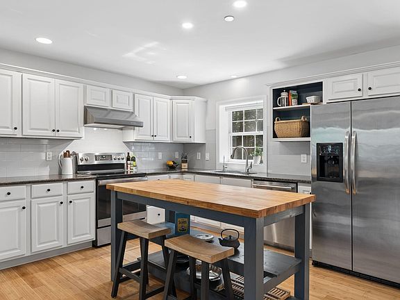 4th image of 6 Newfield Road